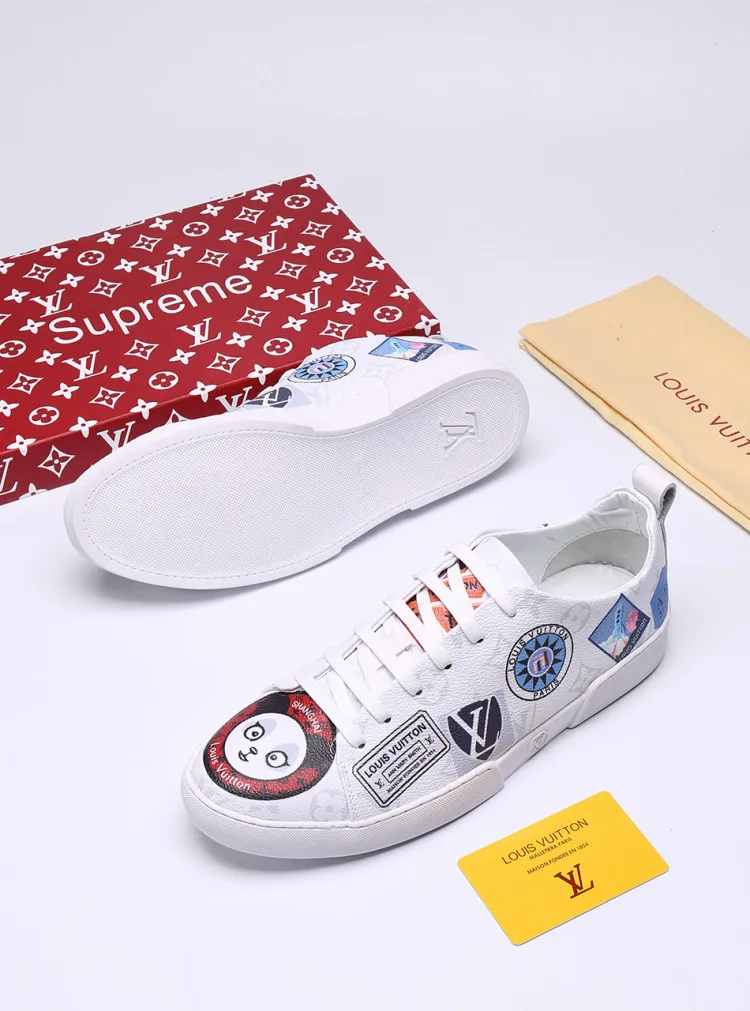 Factory price: 360💰【LV】Animal series limited edition low-top sports shoes for men, L classic print, new autumn and winter style, original replica, 1:1 Counter quality, the fabric is Italian 🇮🇹 imported cowhide ➕🇮🇹 pure sheepskin lining ➕ original outsole, 🔍🔍 high quality, you can go in and out of the counter at will, welcome to compare, the outsole line will never be unglued, all sellers are welcome to sell in the picture above, can be shipped in one piece, code number: 38-44 (45 codes can be customized)